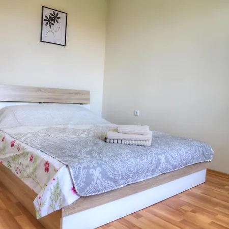 Nevena 206 B&p Μπάνσκο